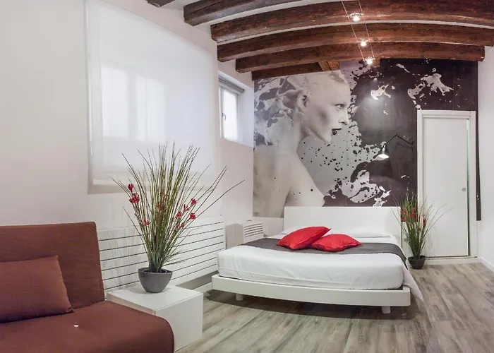 San Polo Design Apartments By Wonderful Italy